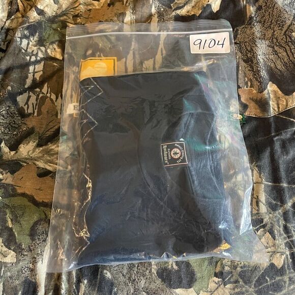 Vintage Shirt Mens Medium Large Black AC/DC Back on Black Music 2005 Rock Band - Picture 10 of 10